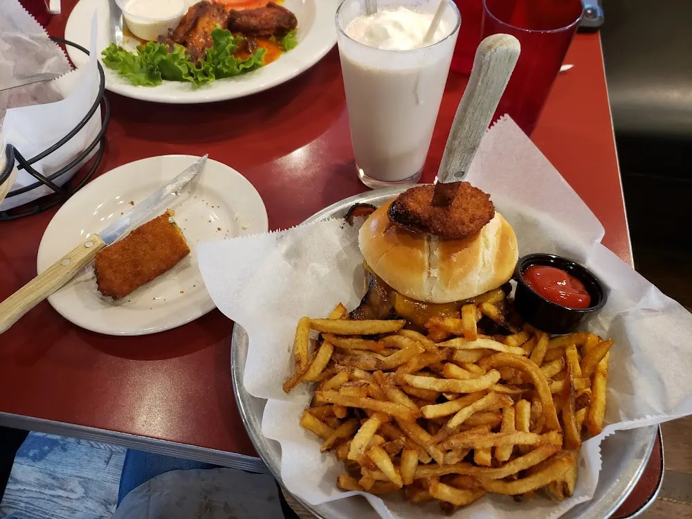 Willyburger Fries and Jalapeno Poppers